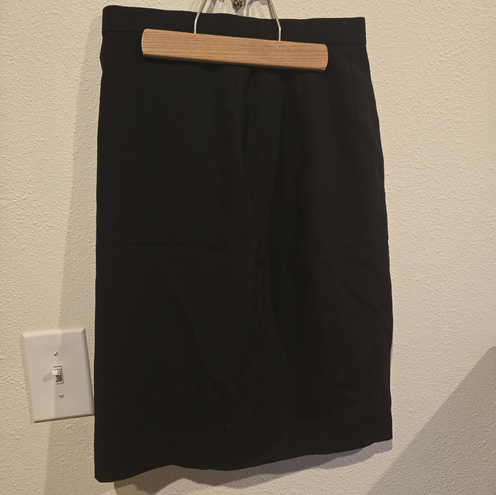 100% wool slip pencil skirt size 4